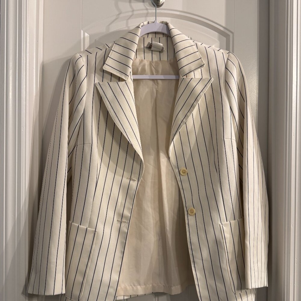 Creme and navy wide leg pinstripe suit - Picture 2 of 7